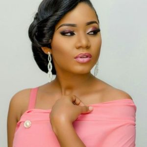 bride smart hairstyle 